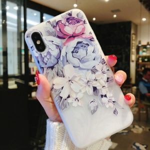 NEW iPhone 7+/8+ Floral Case